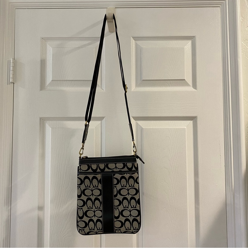 C LOGO CROSS BODY BAG PURSE ADJUSTABLE STRAP